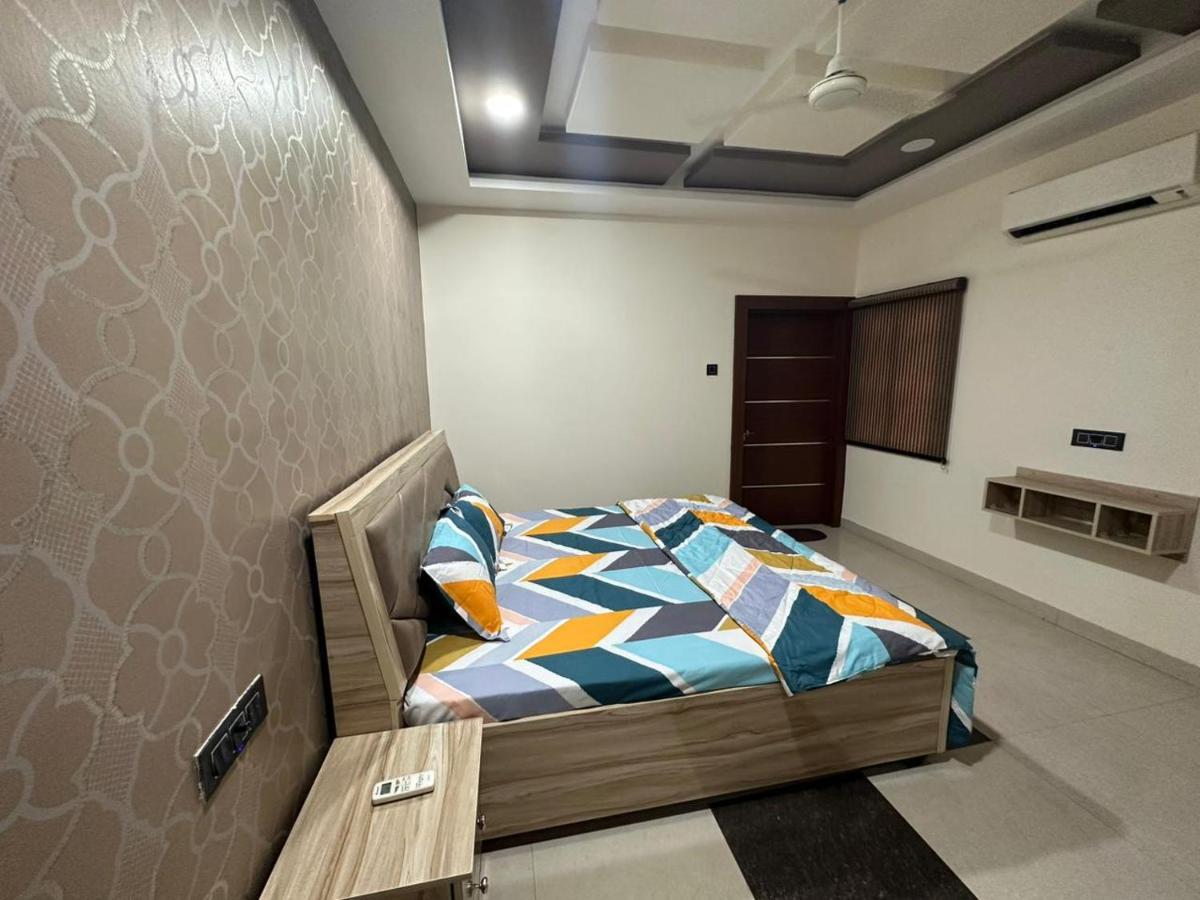 Sunrays - Unique 3Bhk In The Heart Of The City قاليور المظهر الخارجي الصورة
