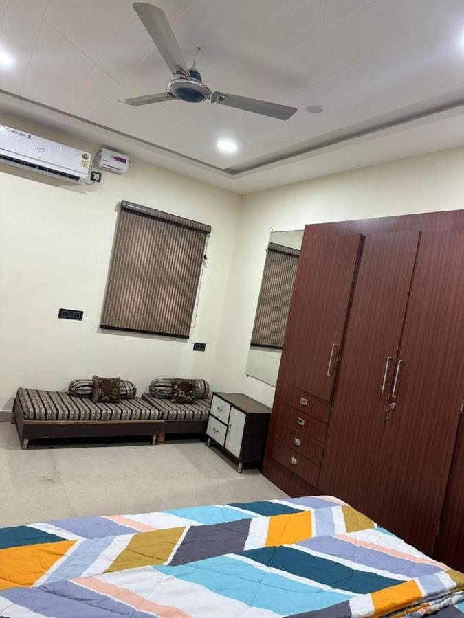 Sunrays - Unique 3Bhk In The Heart Of The City قاليور المظهر الخارجي الصورة